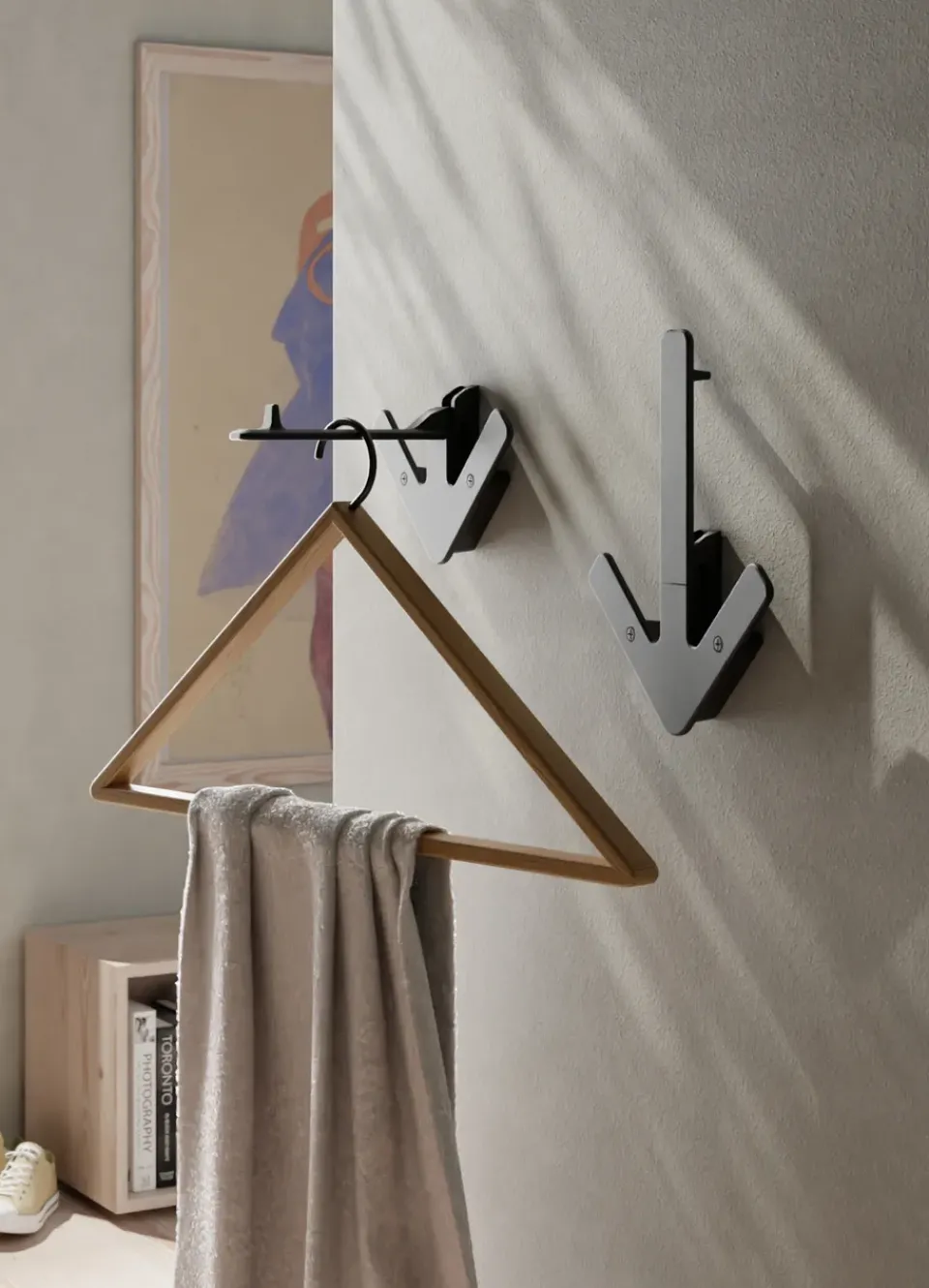 Design House Stockholm Arrow hanger, Black Online