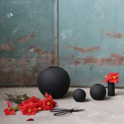 Cooee Design Ball vase , 8 cm Black Sale