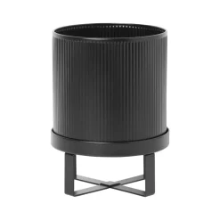 Ferm Living Bau flower pot small Ø18 cm, Black Clearance