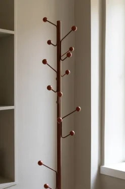 Maze Bill Floor clothes hanger, Cinnamon Brown Sale