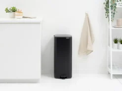 Brabantia Bo pedal bin 30 L, Matt Black Outlet