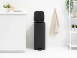 Brabantia Bo pedal bin 30 L, Mineral Infinite Grey Clearance