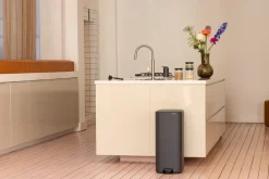 Brabantia Bo pedal bin 30 L, Mineral Infinite Grey Clearance