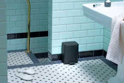 Brabantia Bo pedal bin 4 L, Mineral Infinite Grey Clearance