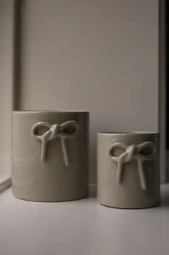 DBKD Bow pot Ø11 cm, Shiny mole Beige Hot