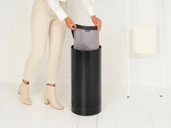 Brabantia laundry basket with plastic lid 35 L, Matte Black