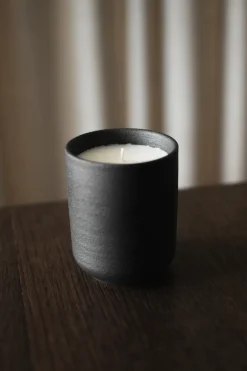 DBKD Burn scented candle 60 h, Black Best