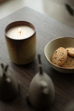 DBKD Burn scented candle 60 h, Cream-brown BeigeBrown Hot