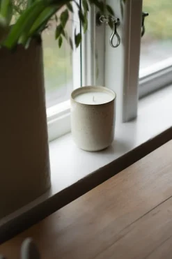 DBKD Burn scented candle 60 h, Shiny cream Beige