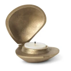 Ferm Living Clam candle holder, Brass Gold-coloured