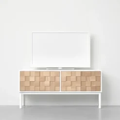 A2 Collect 2016 media bench with leg, oiled oak- White Clearance