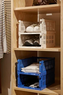 HAY Colour Crate M 26.5x34.5 cm, Electric Blue Sale