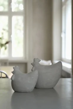 DBKD Concrete hen decoration, Large Grey Hot