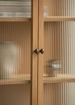 Audo Copenhagen Curiosity cabinet with glass doors 168 cm, Oak Beige Discount
