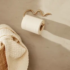 Ferm Living Curvature toilet paper holder, brass Gold-coloured Outlet