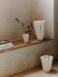 Ferm Living Dedali vase 18 cm, Off- White
