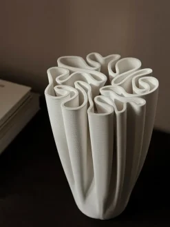 Ferm Living Dedali vase 25 cm, Off- White Online