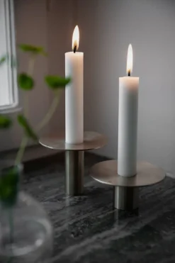 ERNST candle sticks brushed brass Ø9.2 cm, 4 cm Gold-coloured New