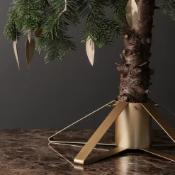 Ferm Living Christmas tree base, brass Gold-coloured New