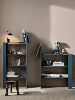 Ferm Living Giraffe bookshelf 69x140 cm, Dark Blue