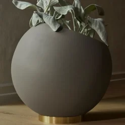 AYTM Globe flowerpot Ø37 cm, Taupe Grey Sale