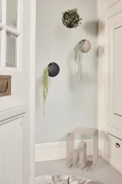 AYTM GLOBE hanging pot Ø17 cm h28 cm, Taupe Beige Online