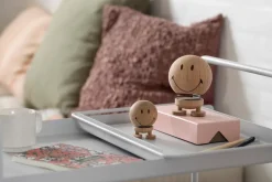 Hoptimist Smiley M figure, Raw oak Brown Hot