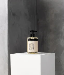 Humdakin hand soap 300 ml, Chamomile & sea buckthorn TransparentBlack Online