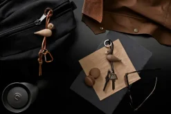 Kay Bojesen Denmark Kaj Bojesen bird keyring, Oak, natural leather Brown New
