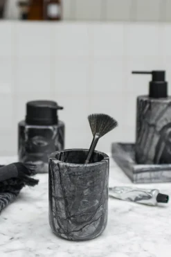 Mette Ditmer Marble toothbrush holder 10 cm, Black-Grey BlackGrey