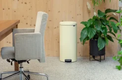 Brabantia New Icon pedal bin 30 liter, Mellow Yellow Discount