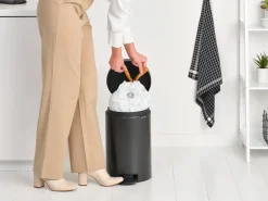 Brabantia New Icon pedal bin 12 liter, Confident Grey Clearance