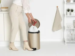 Brabantia New Icon pedal bin 20 liter, Metallic Gold Beige New
