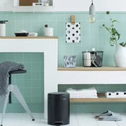 Brabantia New Icon pedal bin 5 liter, matte Black Discount