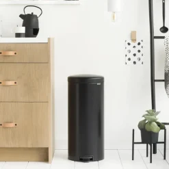 Brabantia New Icon pedal bin 30 liter, matt Black Online