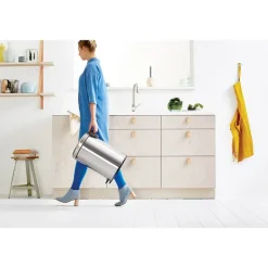 Brabantia New Icon pedal bin 20 liter, Matt steel fingerprint proof Silver-coloured Online
