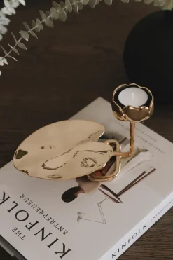 Hilke Collection Ninfea No.2 candlestick, Brass Gold-coloured Outlet