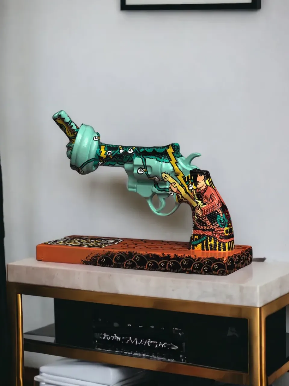Non Violence Peace n Luv decoration 40 cm, Multi Outlet