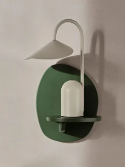 Ferm Living Pilu wall shelf 25 cm, Verdant Green Outlet