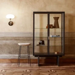 GUBI Private display cabinet, Glass. light stained oak Transparent Best
