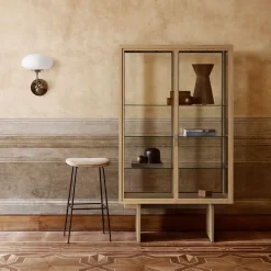 GUBI Private display cabinet, Glass. brown-black stained oak Transparent Best