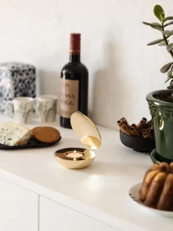 Design House Stockholm Shell votive, brass Gold-coloured New