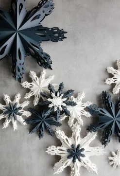 Broste Copenhagen Snowflake Christmas decoration , Ø30 cm White