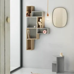 Muuto Stacked 2.0 shelving with back plate, small, oak Brown Clearance