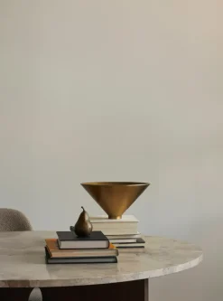 Audo Copenhagen Taper bowl Ø26 cm, Brass Gold-coloured Outlet