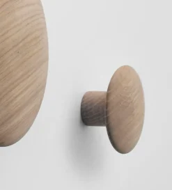 Muuto The Dots clothes hook oak, Ø9 cm Brown Sale