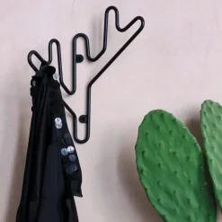 Maze Twig coat hanger, Black Clearance