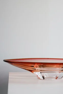 Kosta Boda Vision saucer Ø52.5 cm, Pink-bärnsten PinkOrange Outlet