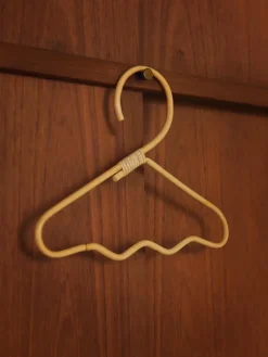Ferm Living Wavi hangers 3-pack, Natural Beige Best