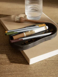 Ferm Living Yama tray oval 9.5x19 cm, ened aluminum Black Best